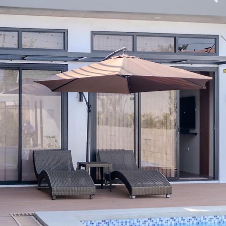 A Poolside Cafe Resort Magalang エクステリア 写真